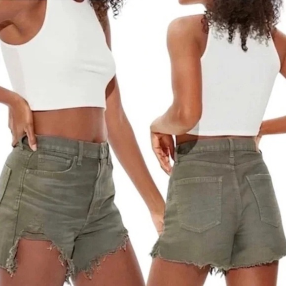 American Eagle 4 Green Denim Distressed Frayed Cutoff Highest Rise Mom Short NWT - Picture 1 of 15